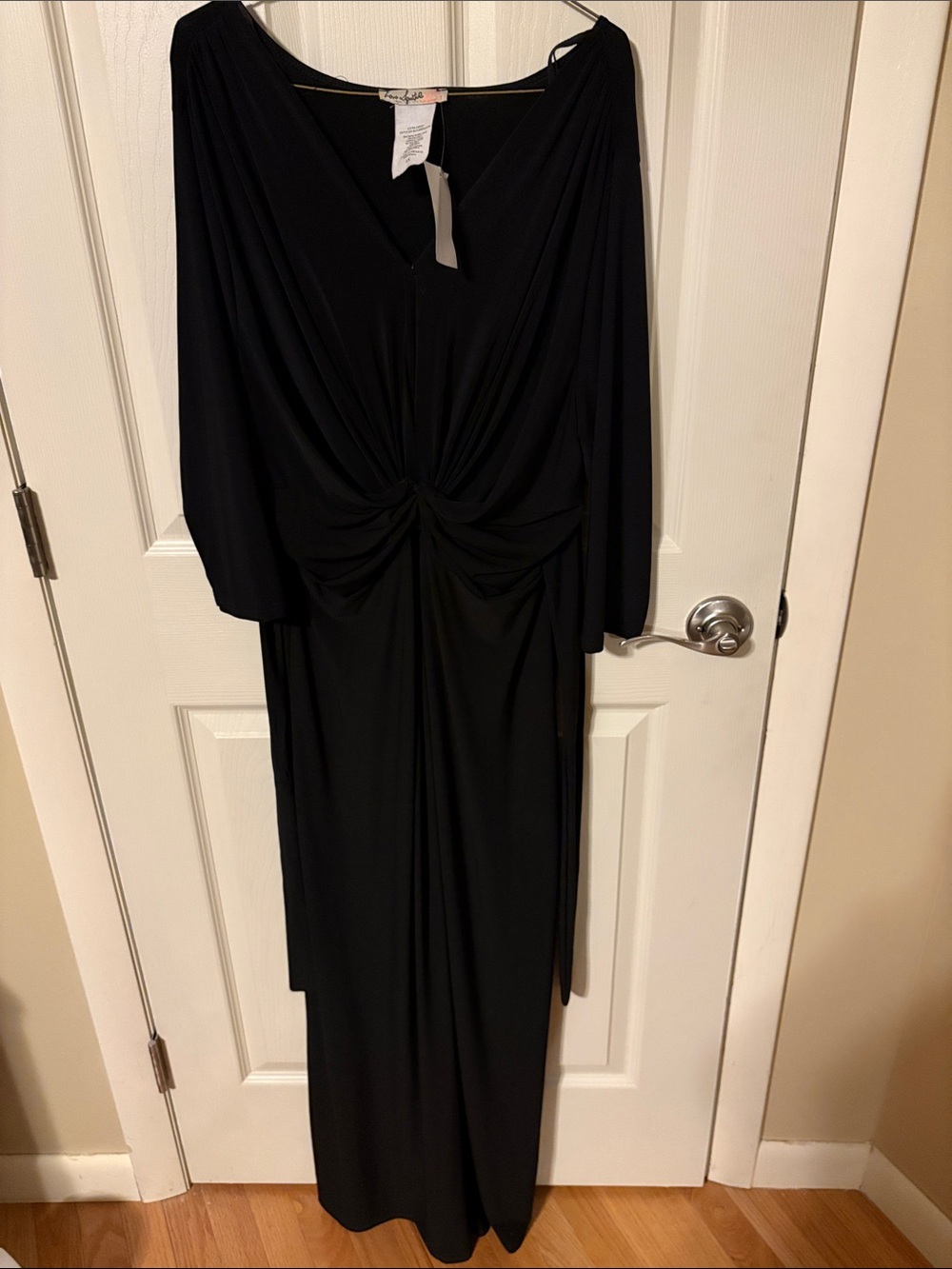 Elegant Black Twist-Front Maxi Dress -brand: love squared